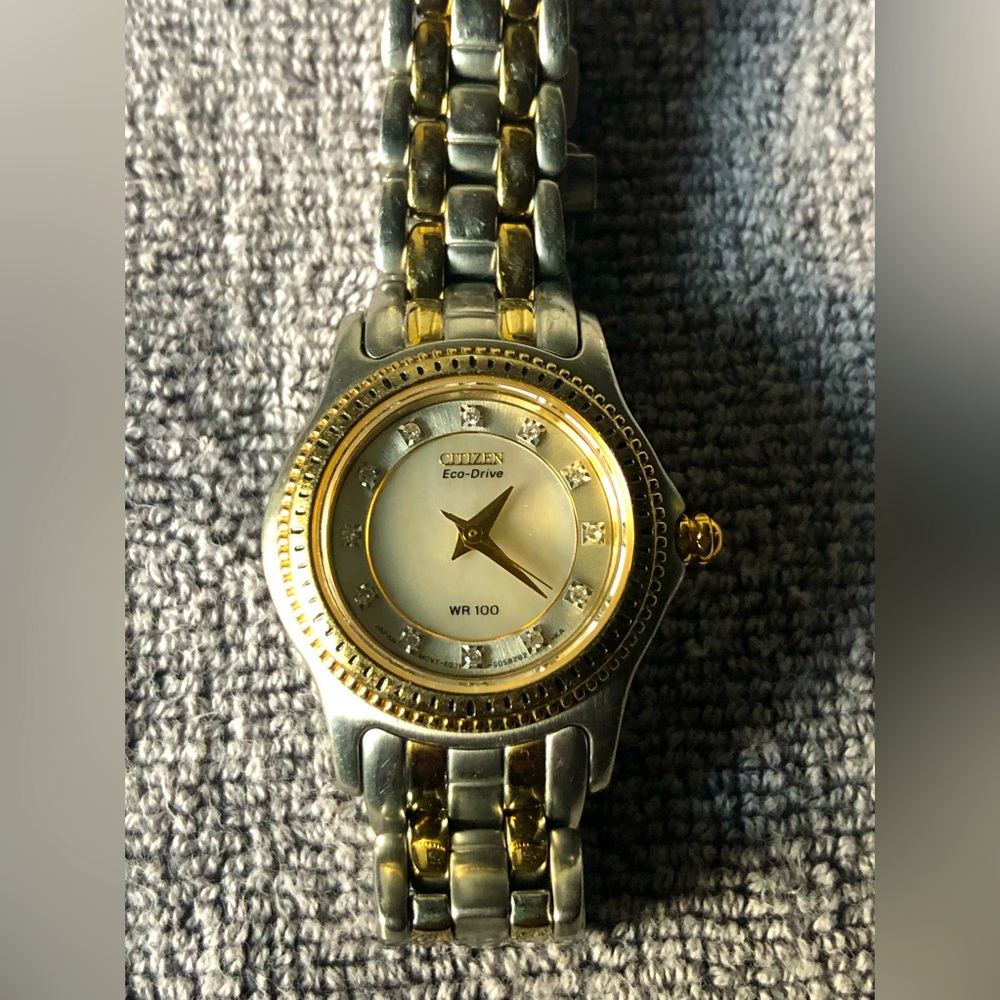 Stylish citizens Ecodrive women’s watch sapphire crystal gold plated … 993